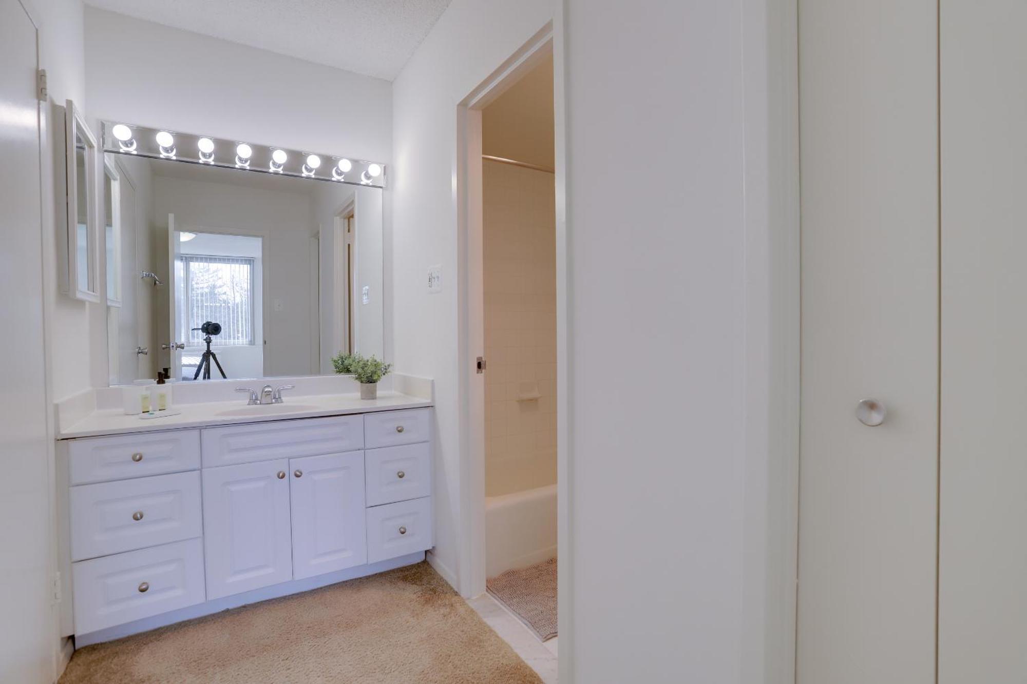 Spacious 2 Bedrooms Apt @Crystal City With Gym Arlington Exterior foto
